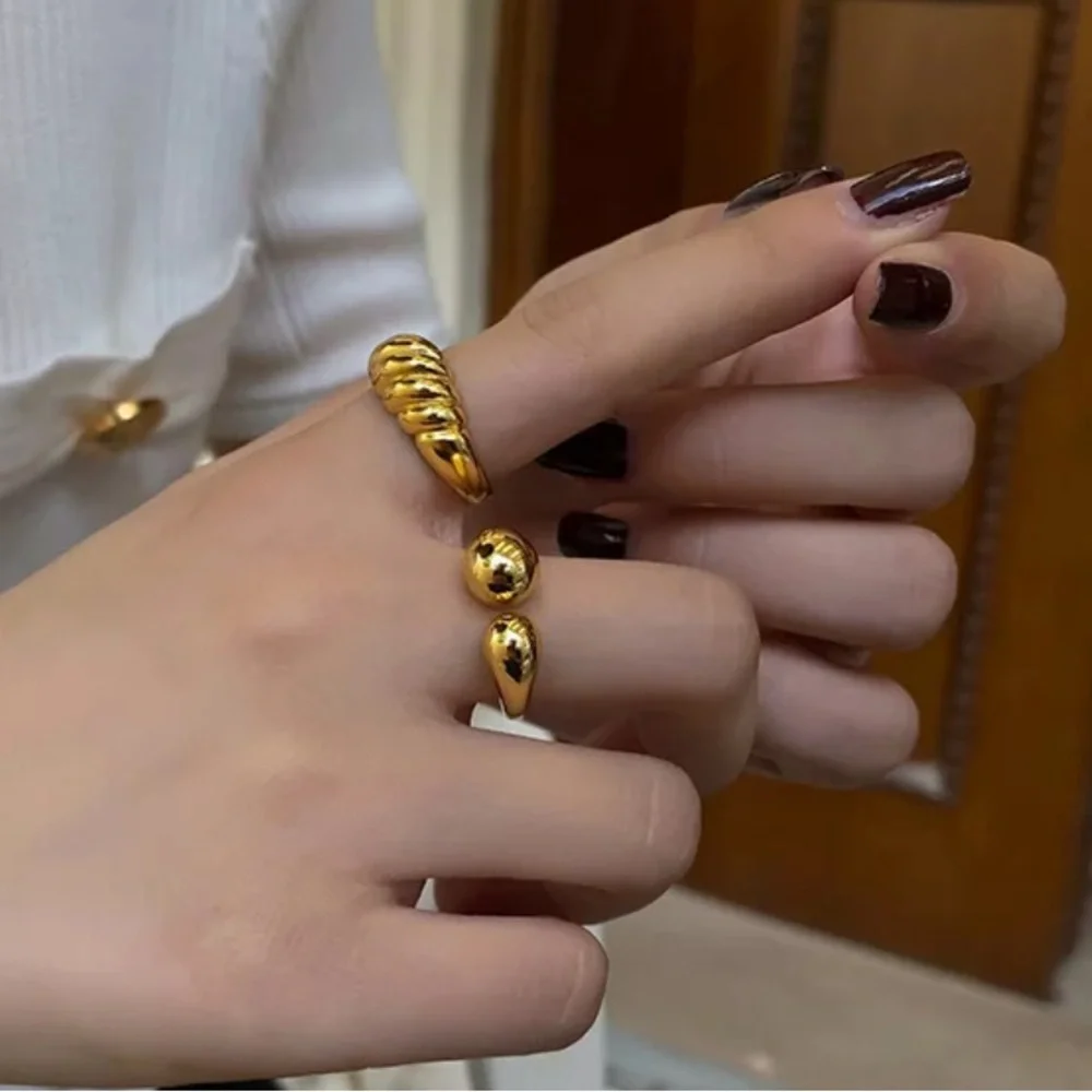 NEW GOLD FRENCH 925 STERLING SILVER ADJUSTABLE RING, CUTE RING, SHINY RING. - Picture 4 of 8